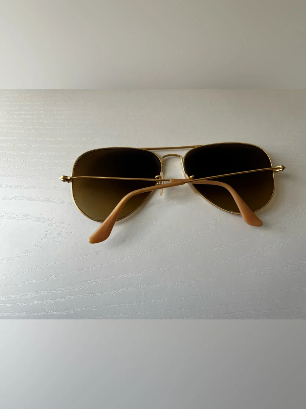 Ray-Ban Gold Frame Sunglasses with Brown Gradient Lenses (men or women)